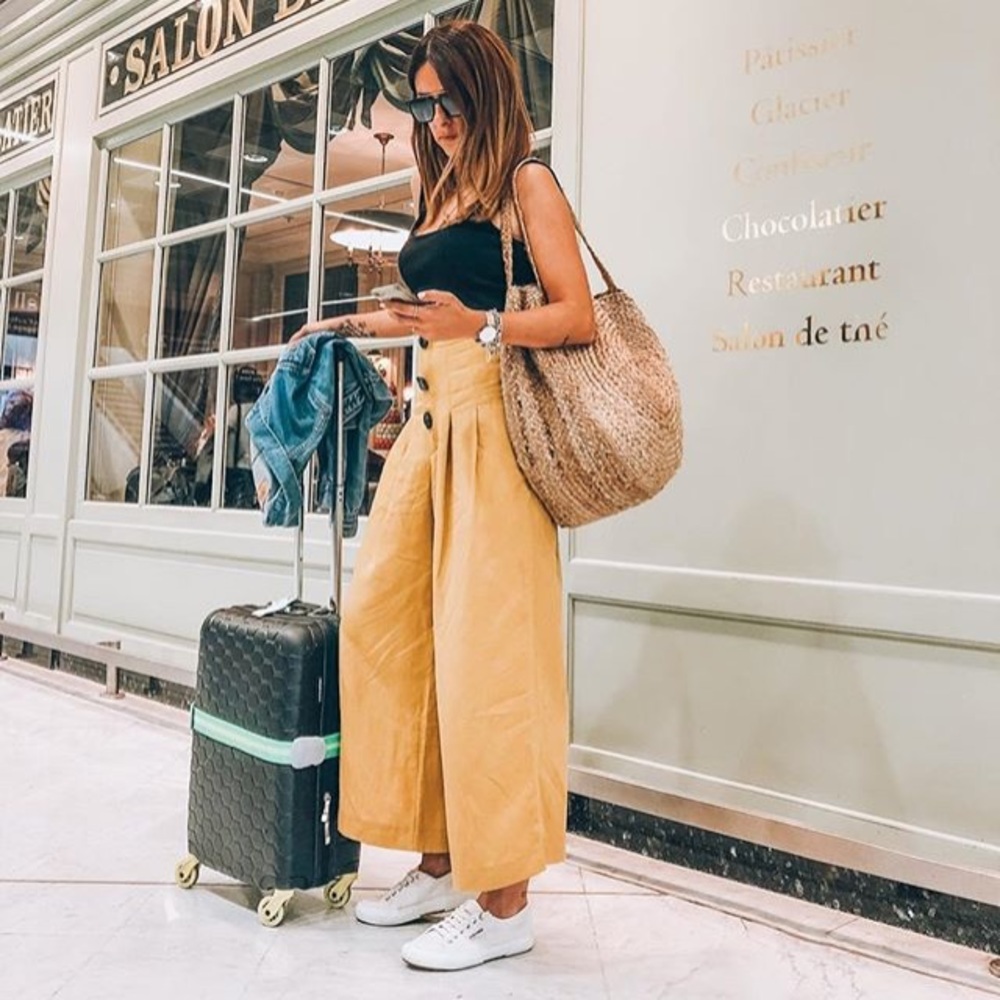 Zara pleated pants with buttons